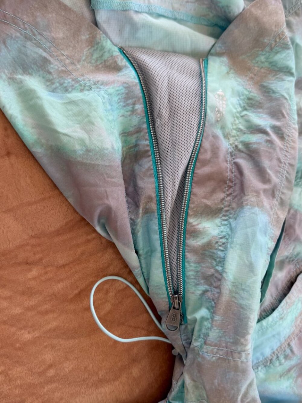 L Women's Free People Movement To Dye For Packable Jacket In Sea Mist - Picture 7 of 9